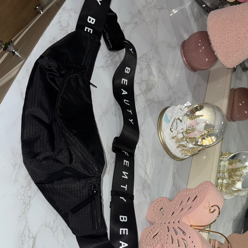Fenty Beauty Fanny pack